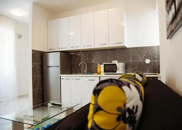 Apartman M With Balkon