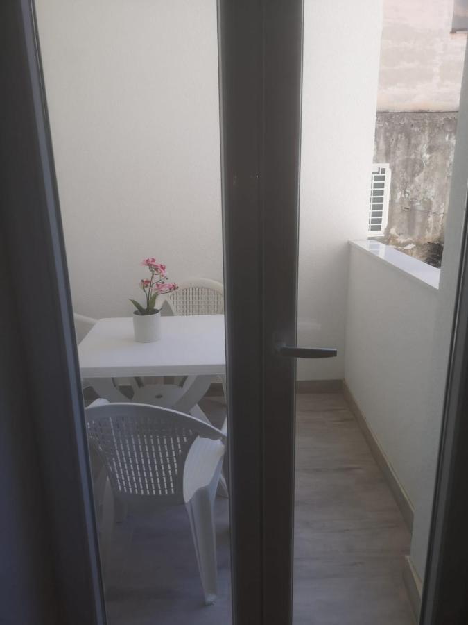 Appartement Apartman M With Balkon Zadar