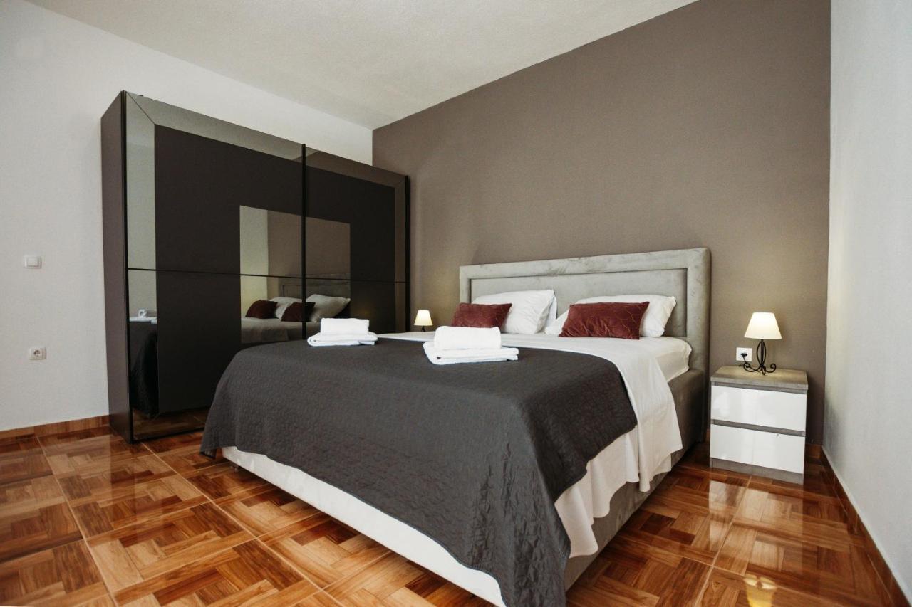 Apartman M With Balkon *