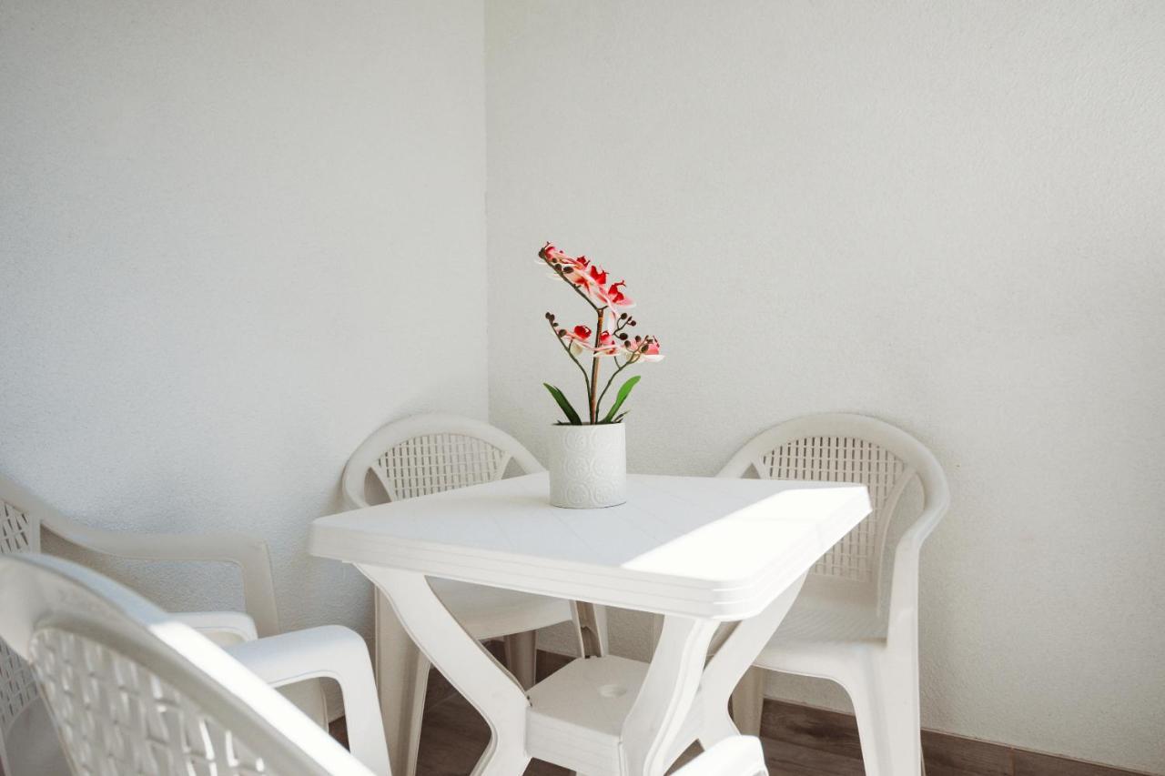 Apartman M With Balkon Apartment